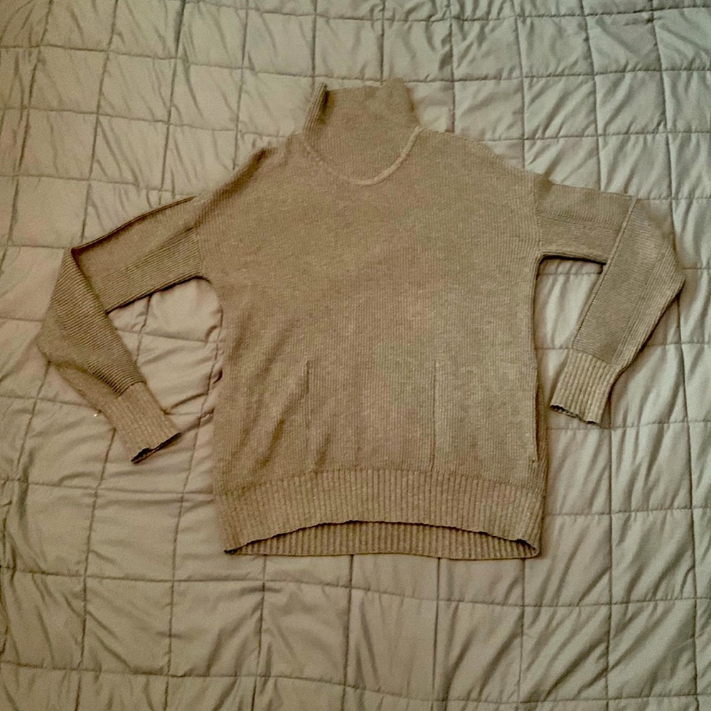 Lulu lemon tunic turtleneck sweater